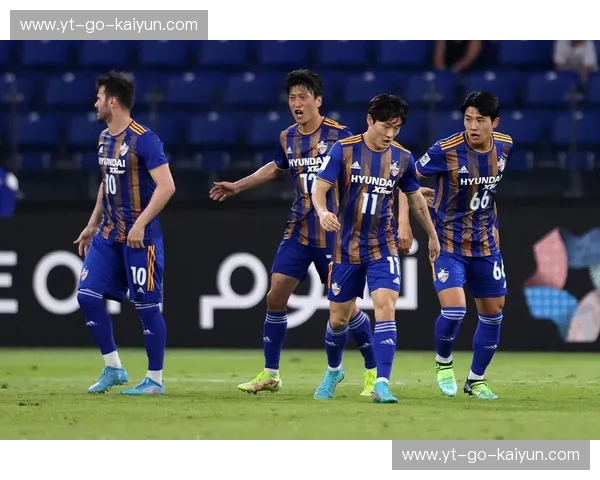 虎啸申江还是蓝调突袭？蔚山HD与上海申花的巅峰弈战，谁能主宰亚洲之巅？